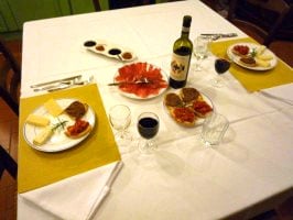 The 3 "C"s: Crostini, Chianti and Cheese