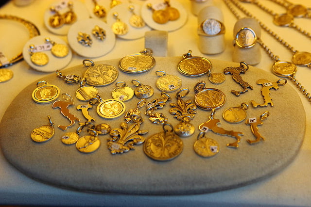 Ponte Vecchio Jewelry 2024 favors
