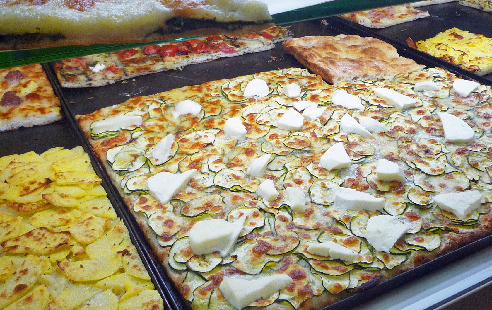 Italian outlet street food