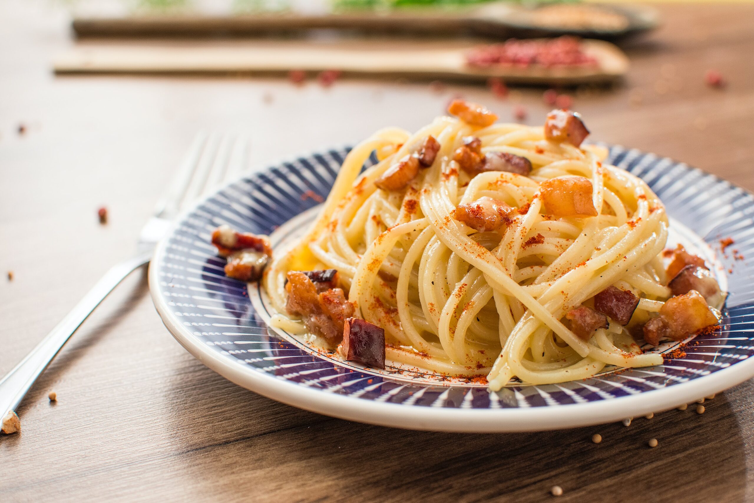 Spaghetti Carbonara – Ultimate Comfort Food - Italy Perfect Travel Blog ...