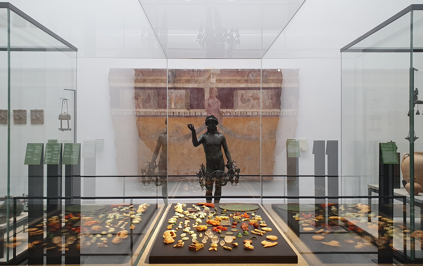 Pompeii Antiquarium museum display