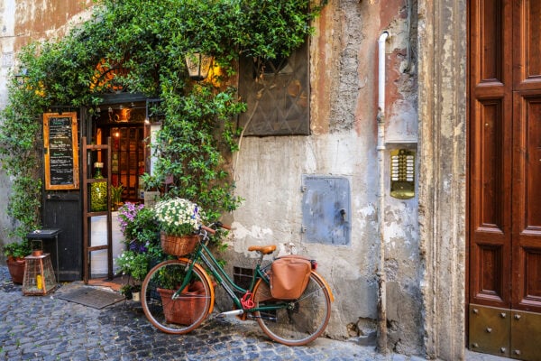 Trastevere classic scene