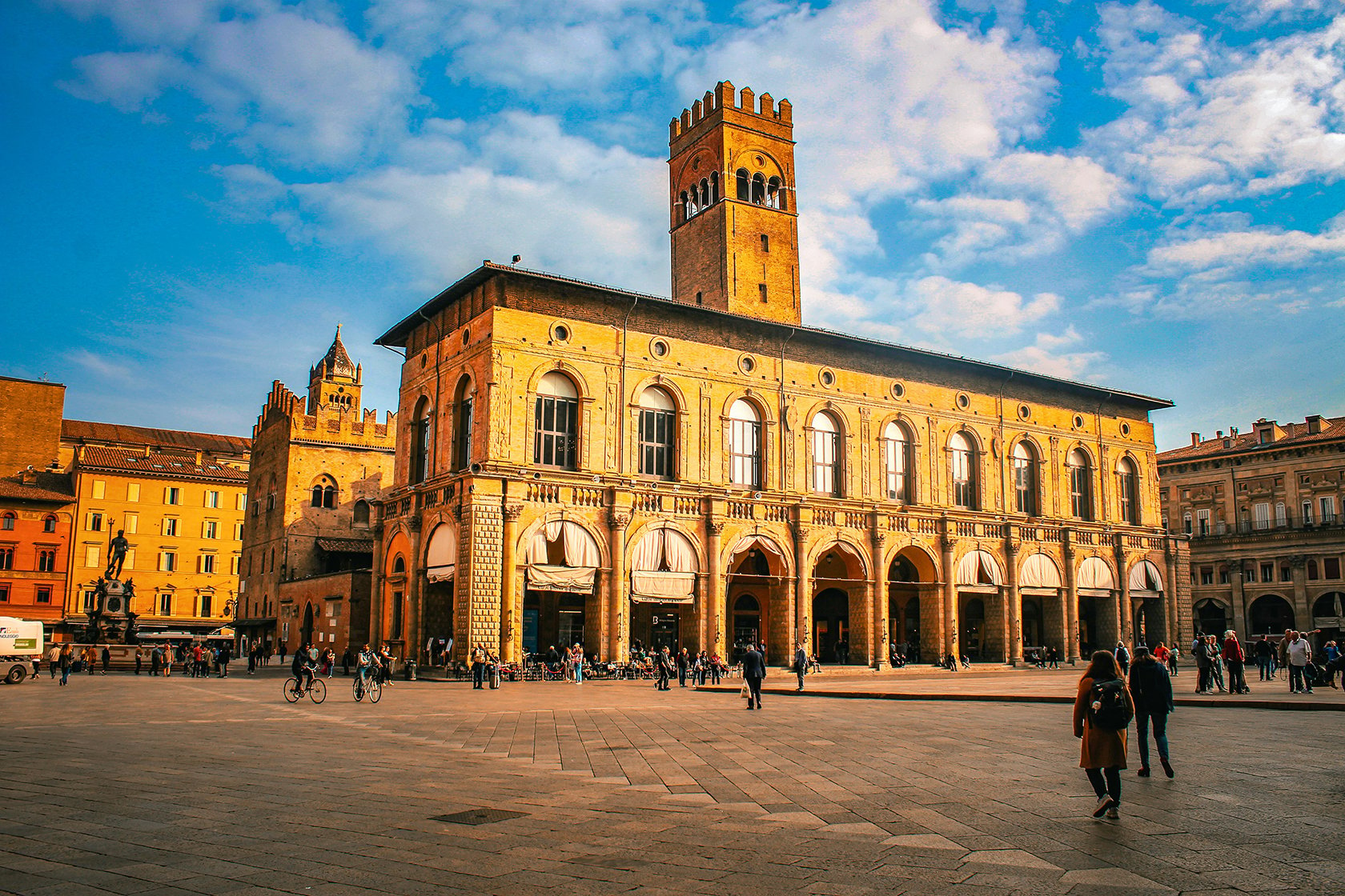 Bologna daytrip from Florence