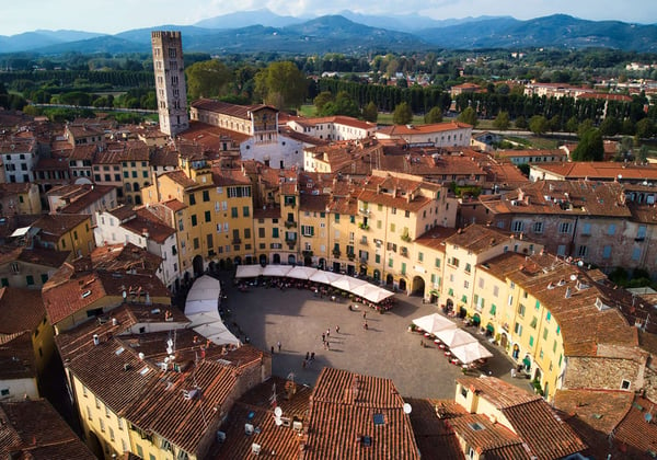 Introduction to Lucca