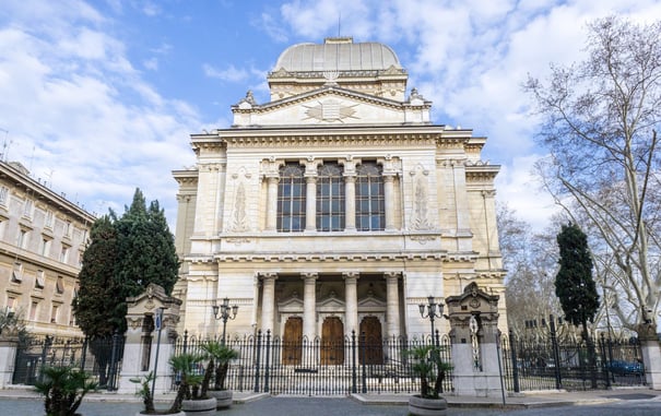 Discovering the Jewish Quarter and Piazza Mattei in Rome