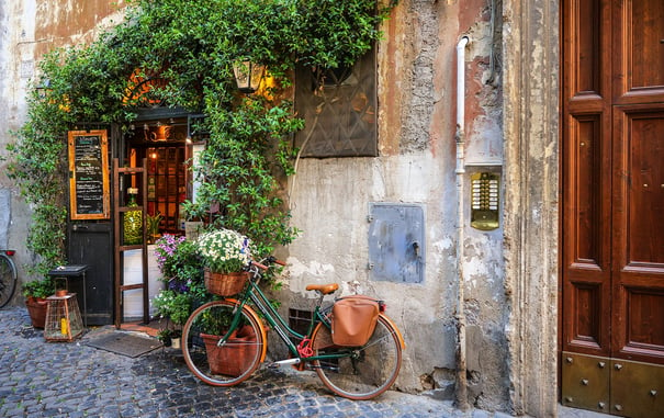 A Guide to Rome’s Trastevere Neighborhood