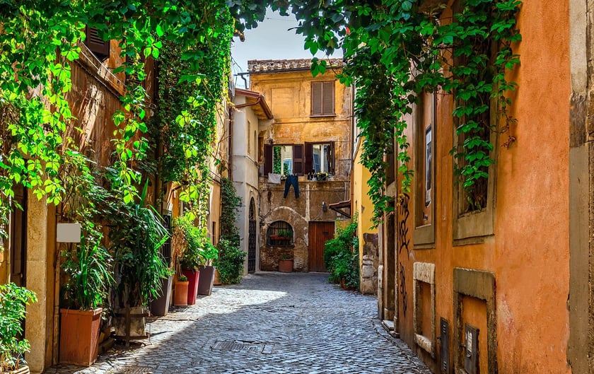 Great Neighborhoods Near Your Vacation Rental in Rome